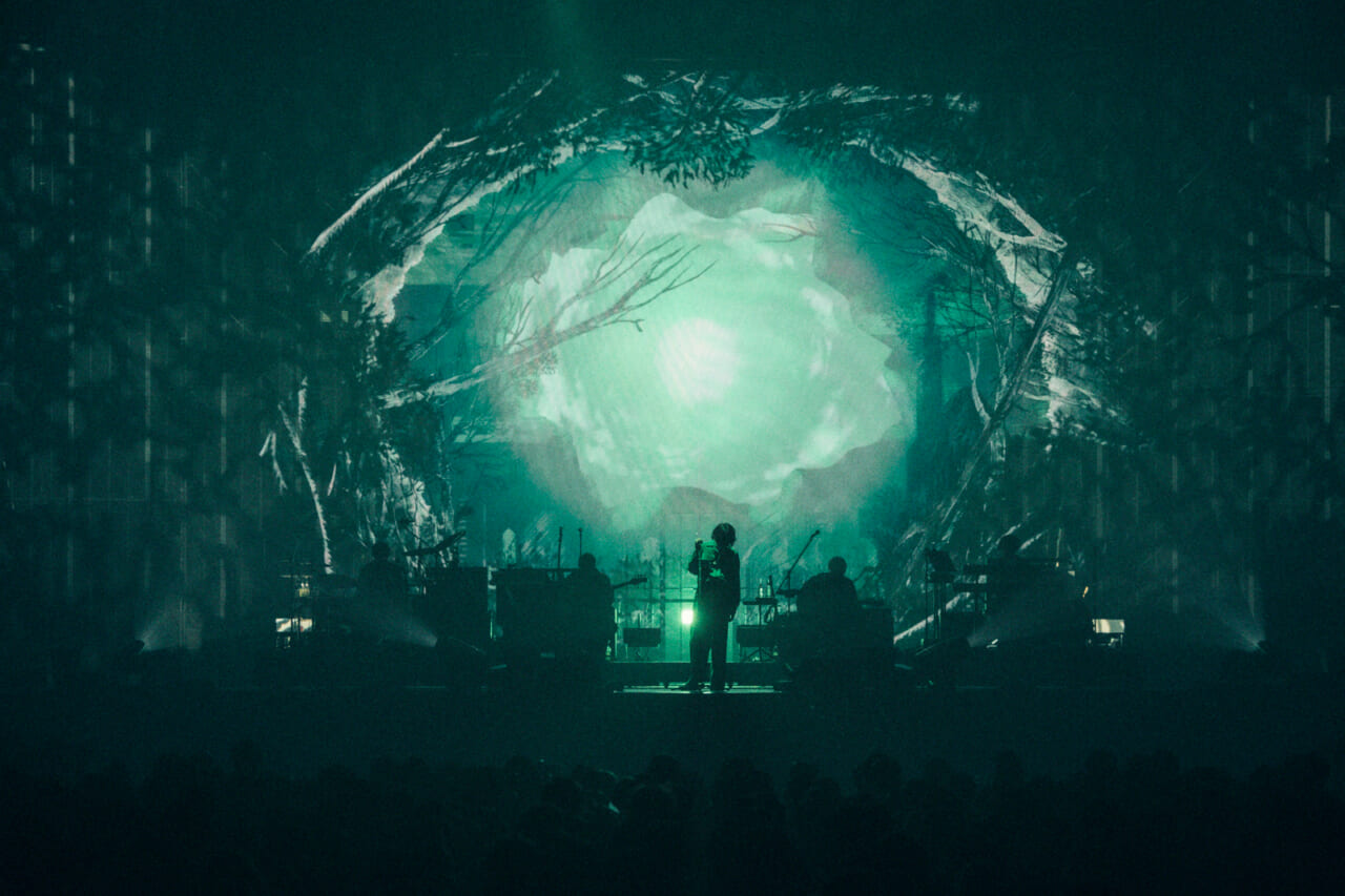 米津玄師、「地球儀」のライブ映像を公開！ スタジオジブリ制作 
