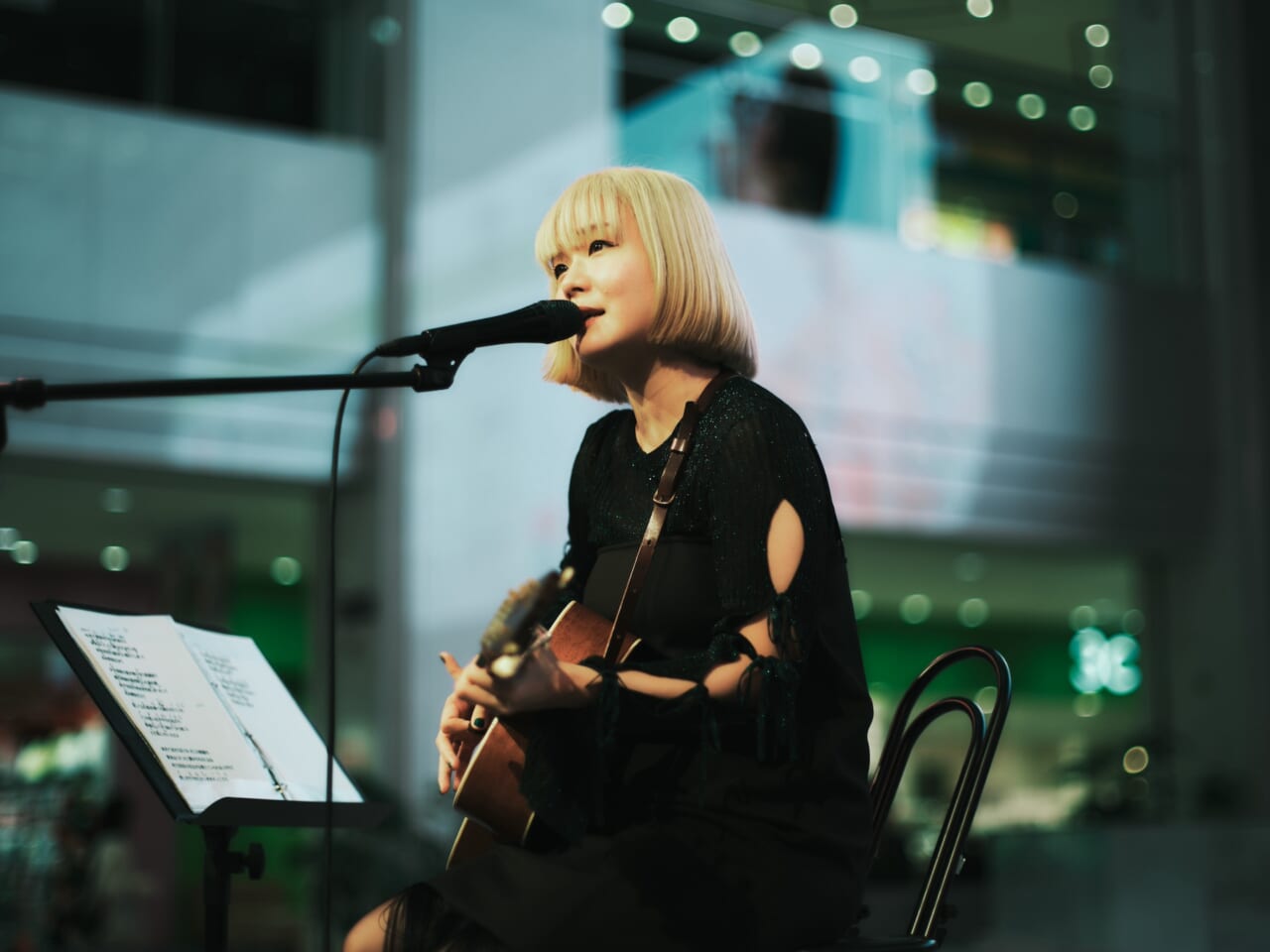 吉澤嘉代子、【青春】の場所で、EP『若草』の発売記念イベントを開催 
